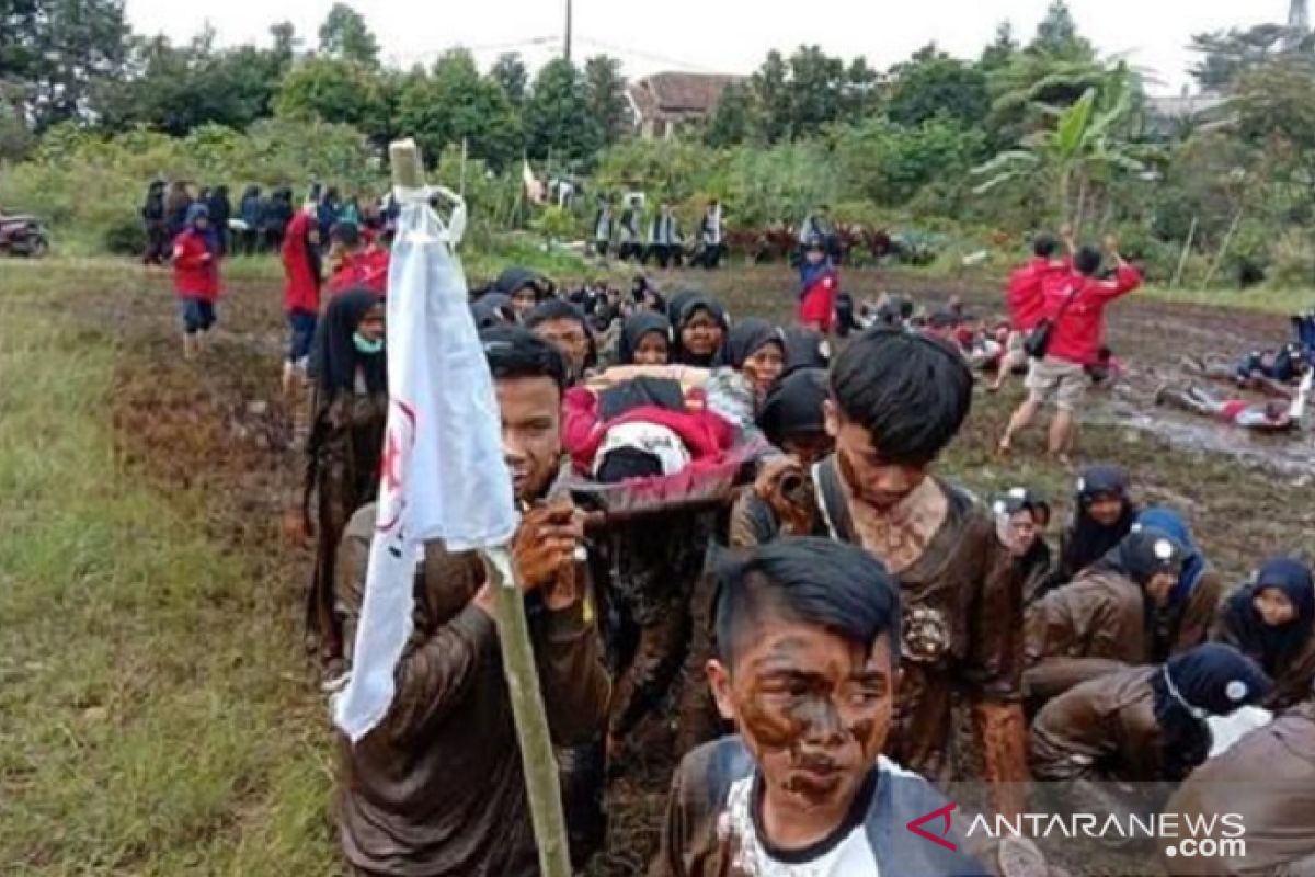 Ribuan anggota PMR dilatih siaga bencana dan pertolongan pertama