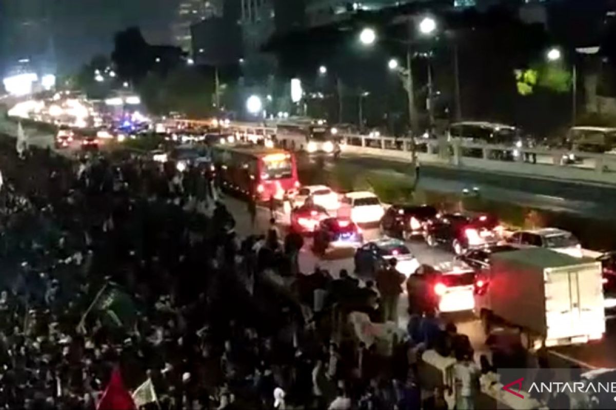 Mahasiswa janji akan demo lebih besar di DPR RI