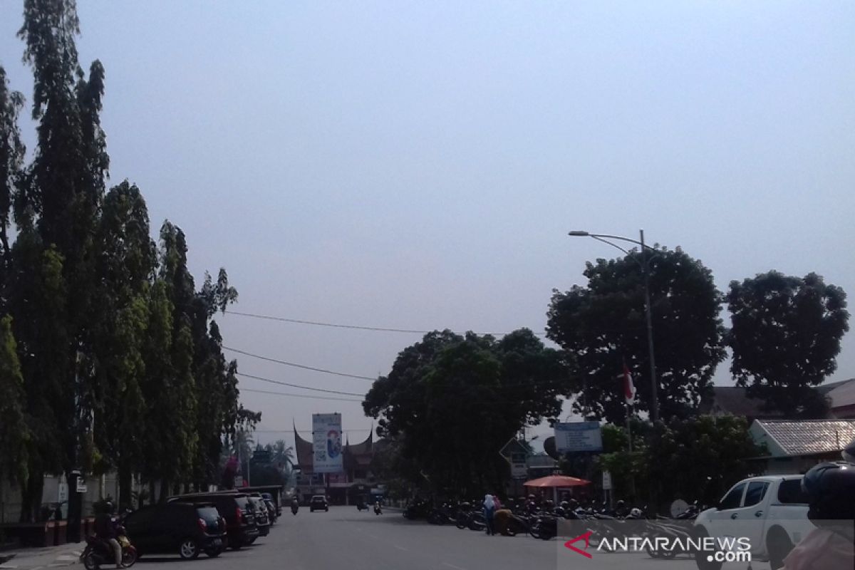 Pemkot Solok perpanjang waktu libur siswa akibat kabut asap