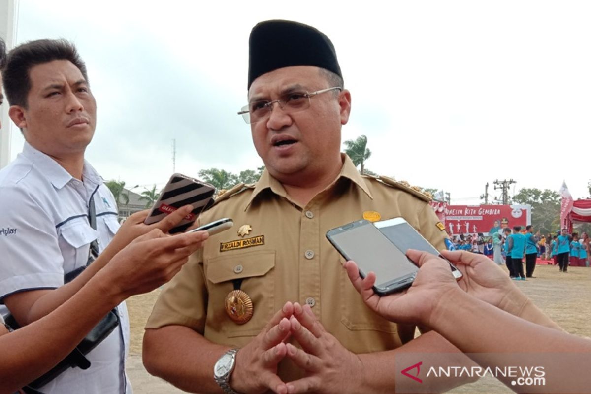 Gubernur Babel ajak pendidik dan orang tua kurangi sampah plastik