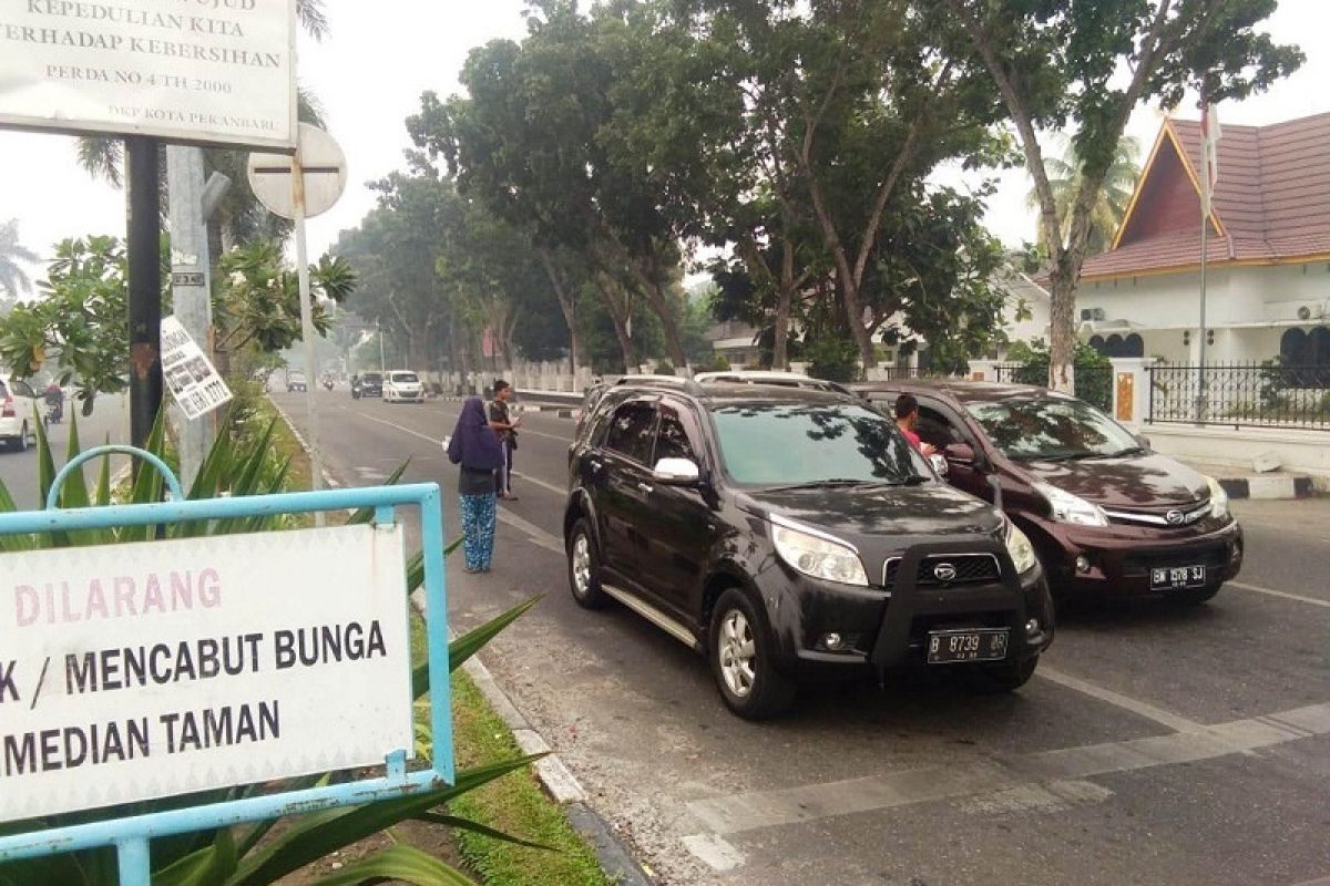 Dinas Sosial Pekanbaru kesulitan tertibkan gepeng di lampu merah