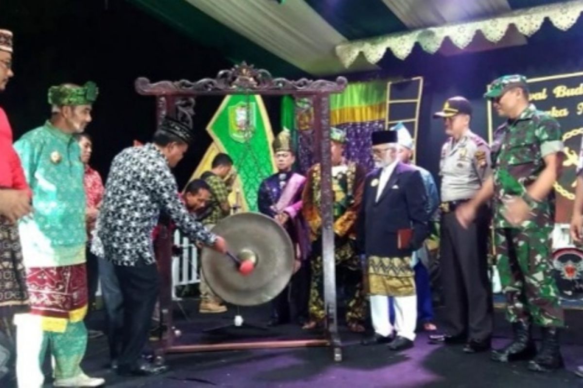Meriahnya penutupan Festival Budaya Paradje' Pasaka Negeri XI Tahun 2019
