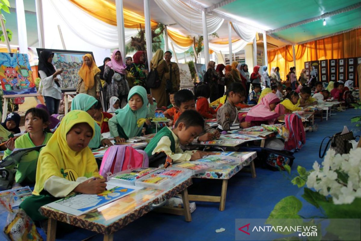 35 lapak baca disediakan diacara HKP Kota Metro