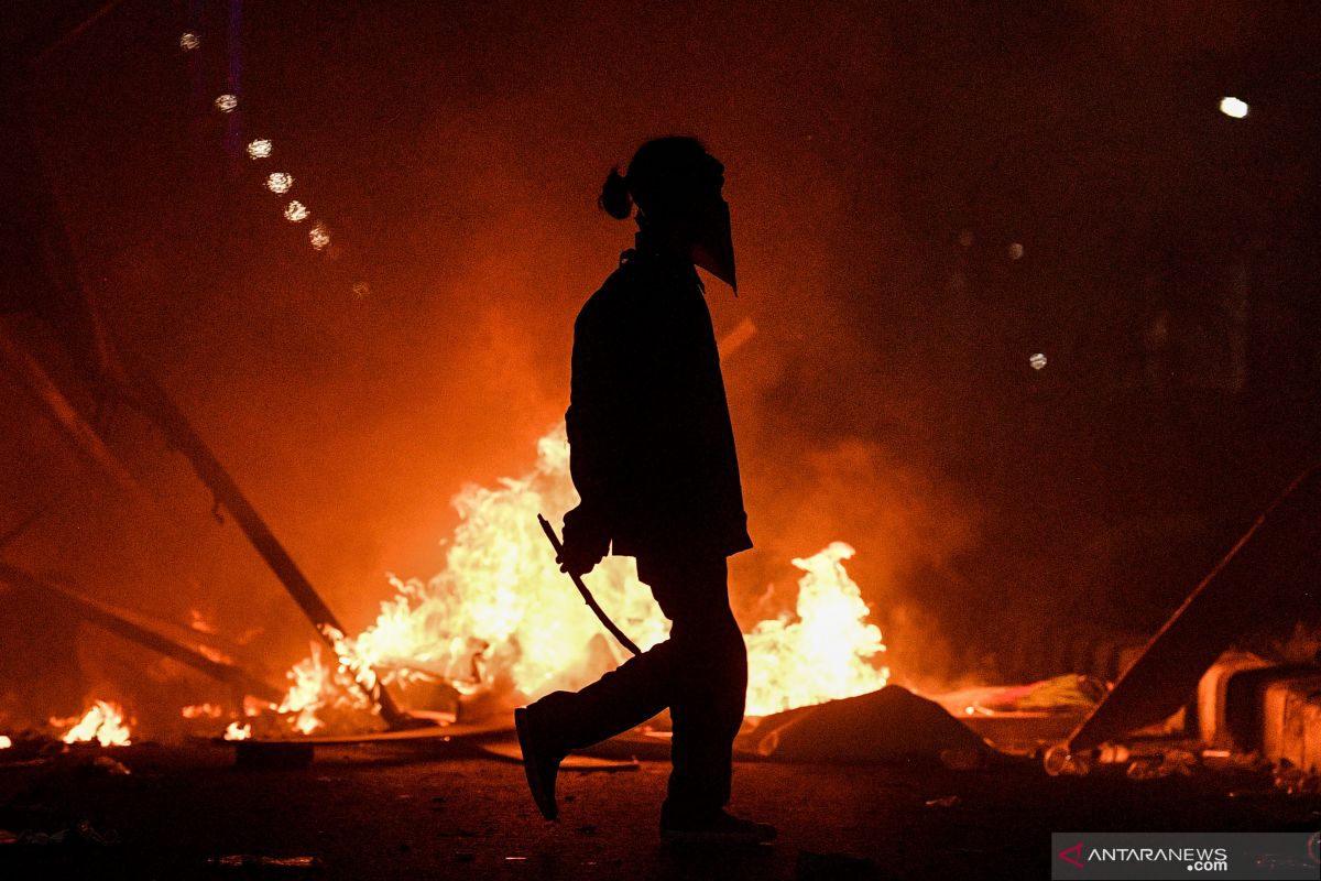 Polisi sebut demo tolak RUU KUHP ricuh disusupi kelompok lain