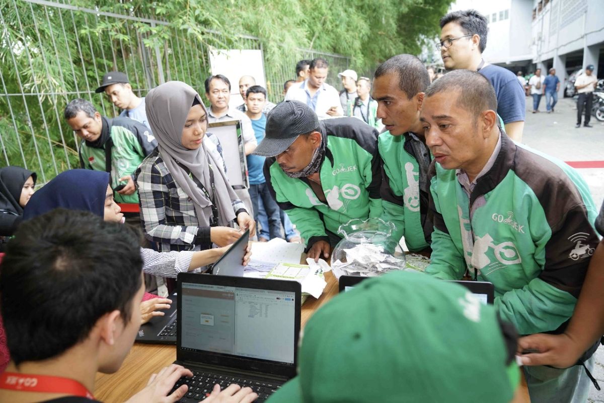 Jasa Gojek berikan kontribusi perekonomian Bali