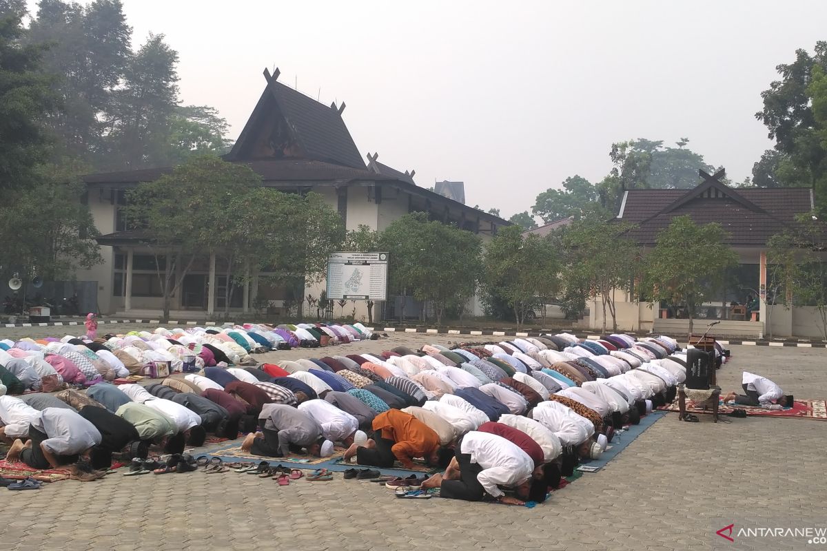 Wali Kota Jambi imbau sekolah  gelar shalat istisqa