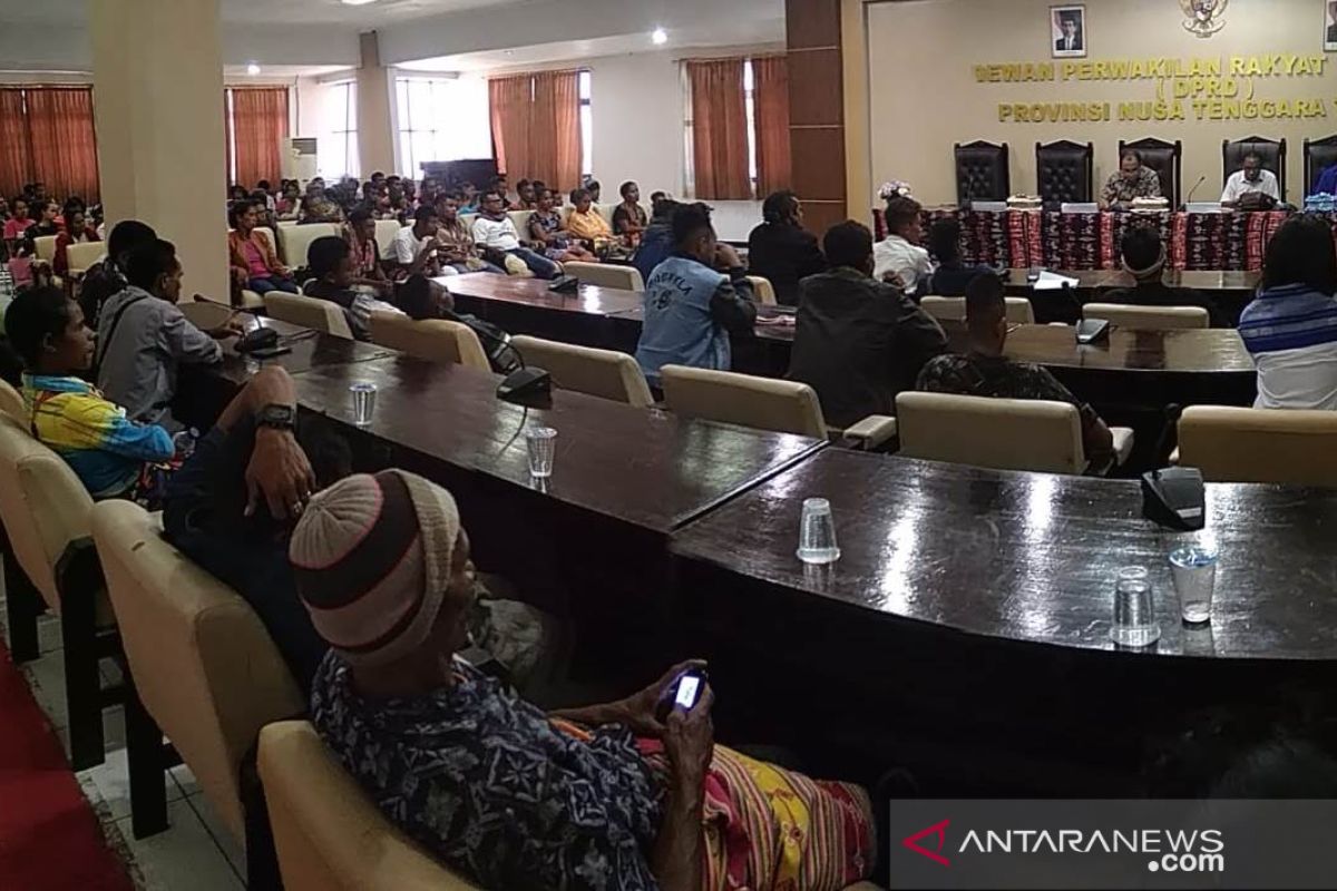 FPR NTT gelar aksi damai di Kupang