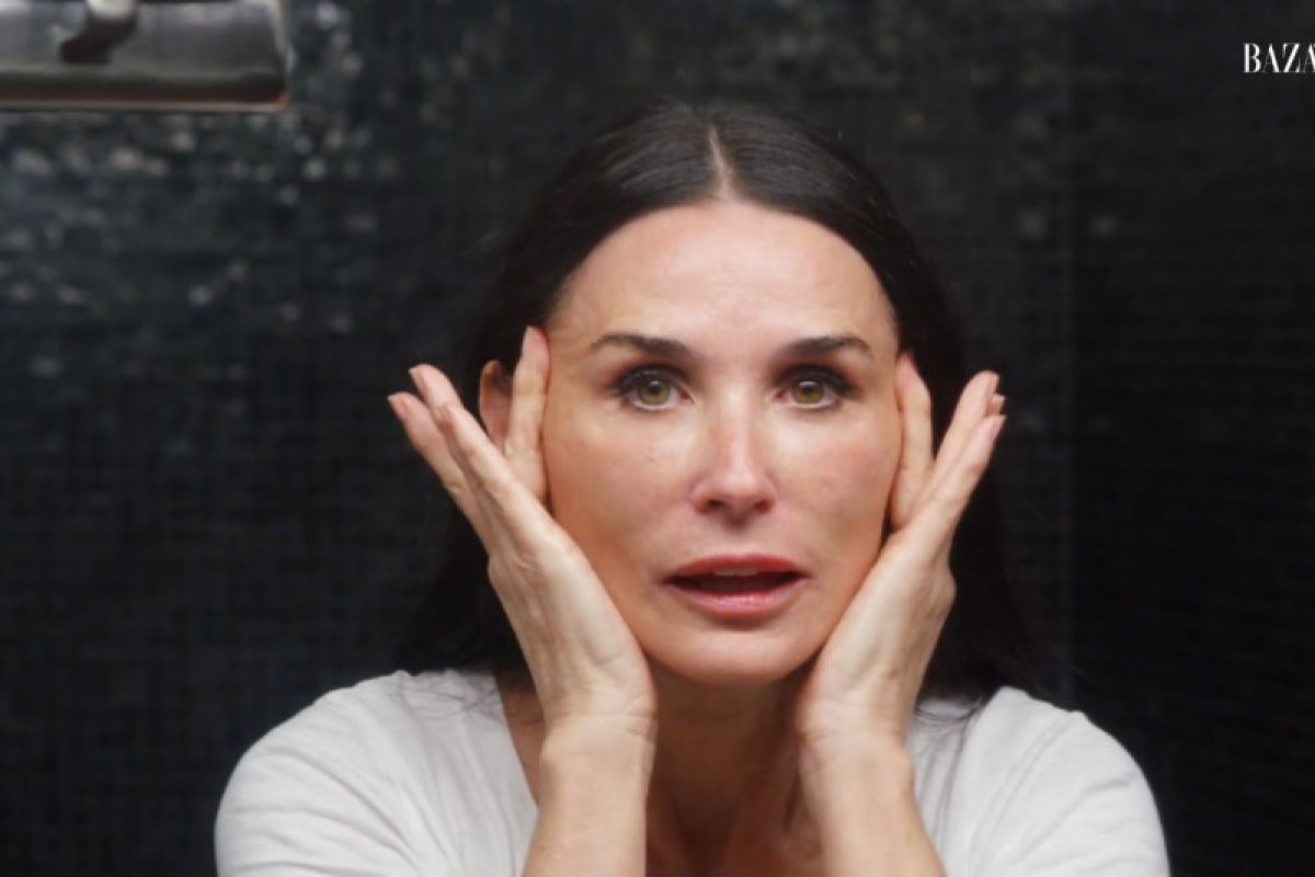 Rahasia perawatan kulit Demi Moore agar awet muda