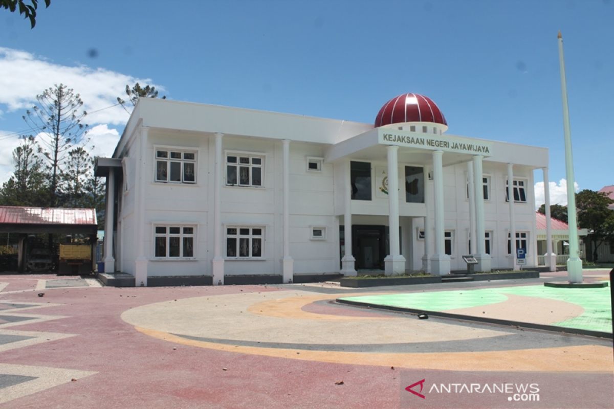 Massa anarkis lumpuhkan lebih dari 15 fasilitas pemerintah di Wamena