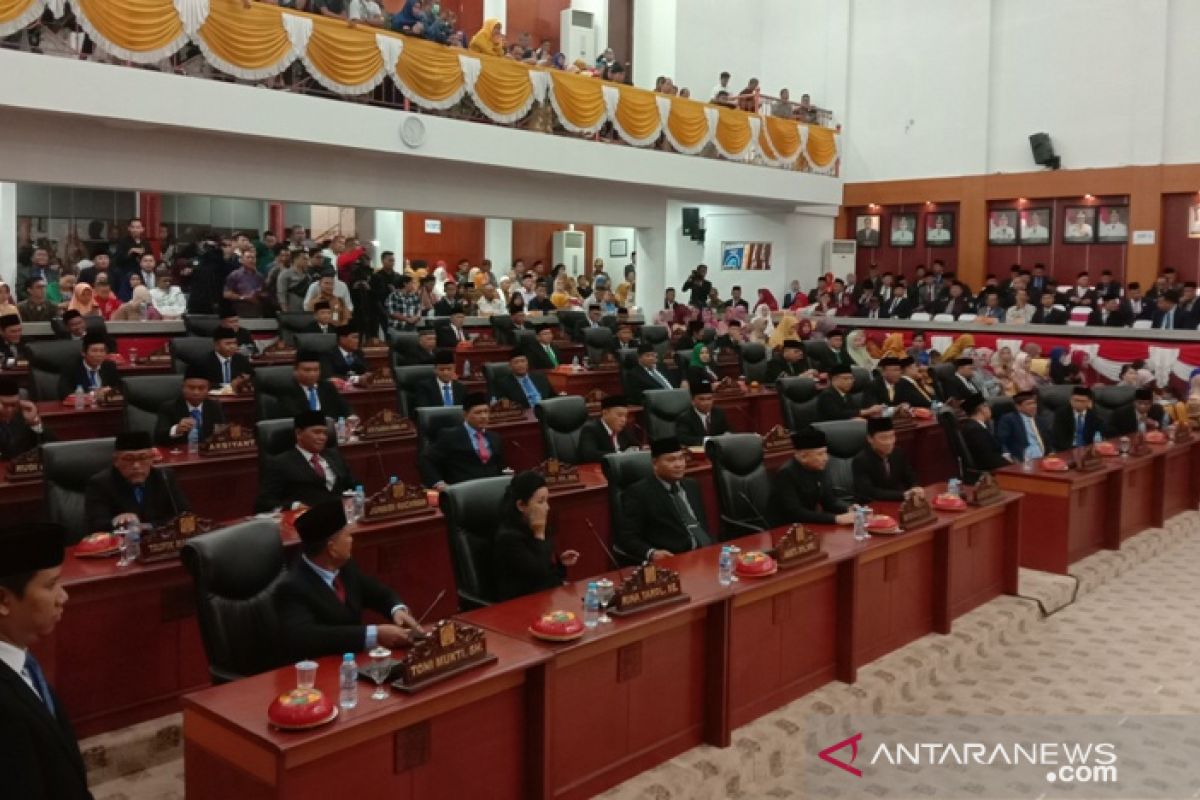 Gubernur Babel beri ucapan selamat kepada anggota DPRD Babel 2019-2024