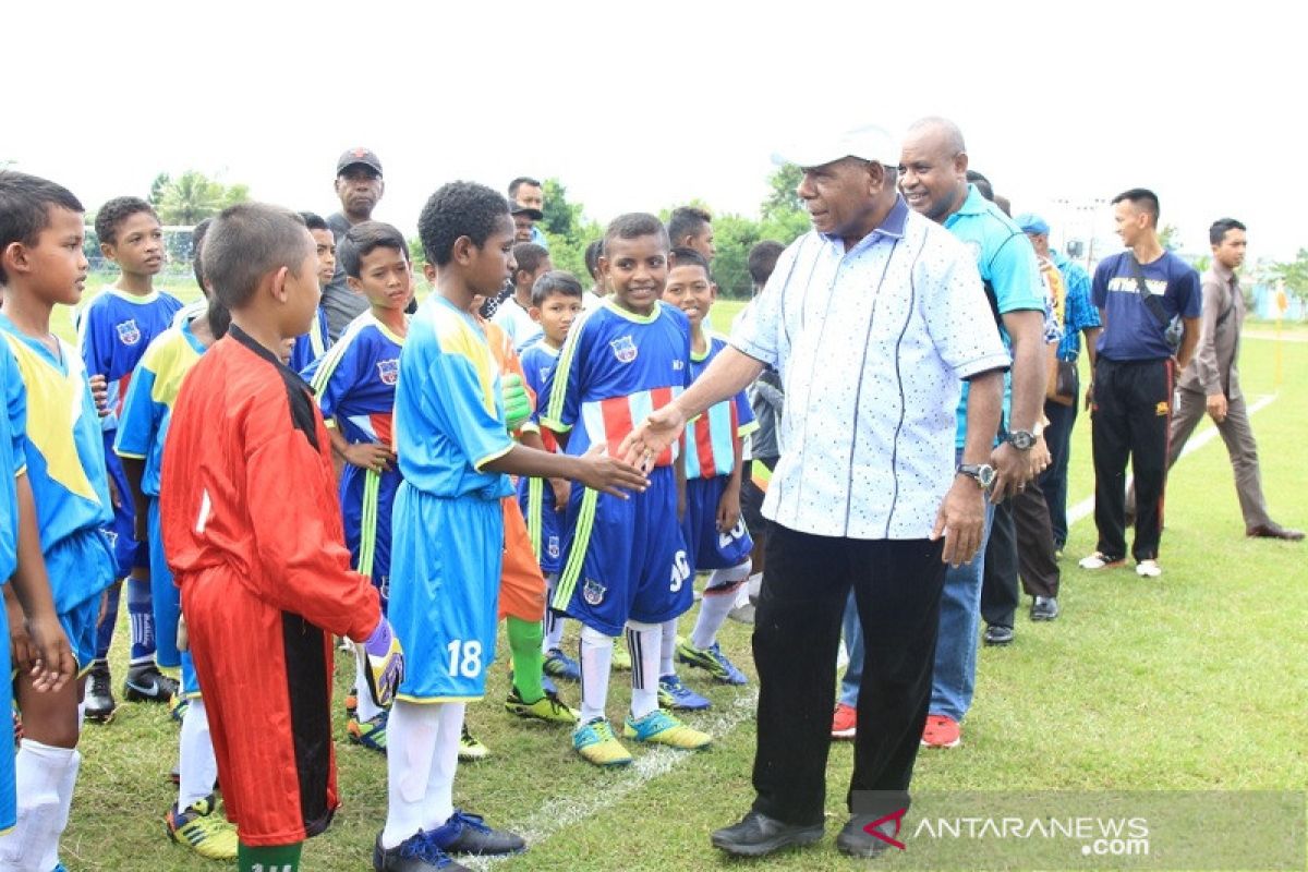 Pemkab Jayapura Fokus Pembinaan Sepakbola Usia Dini