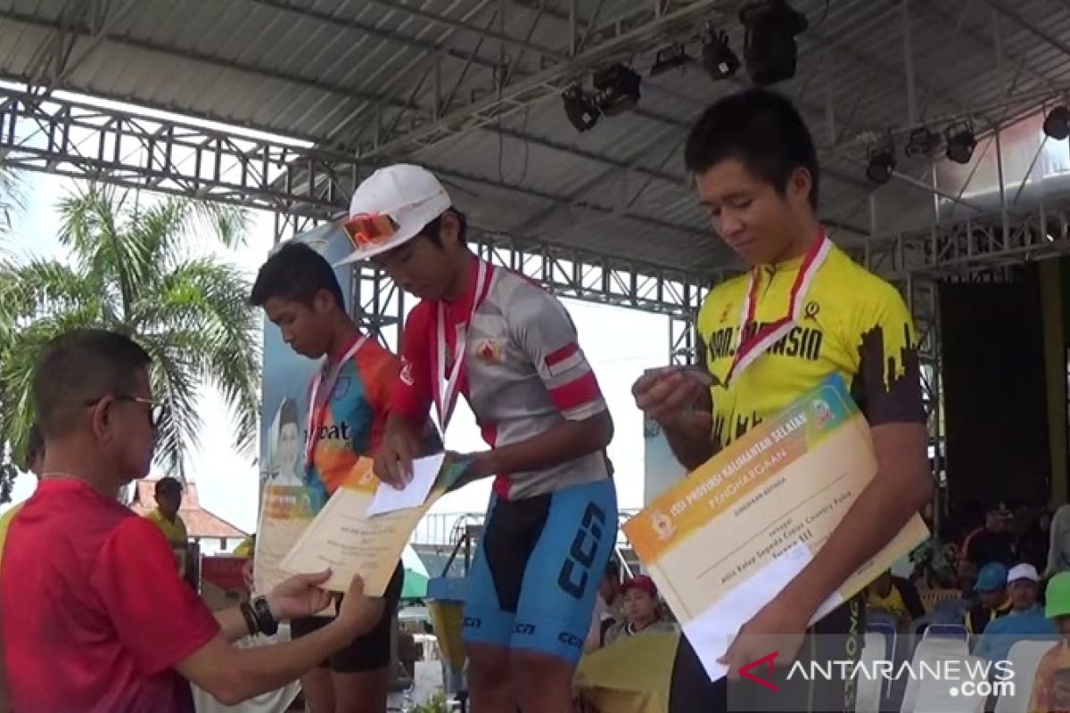 Tanah Bumbu berhasil raih juara umum Kejurprov balap sepeda