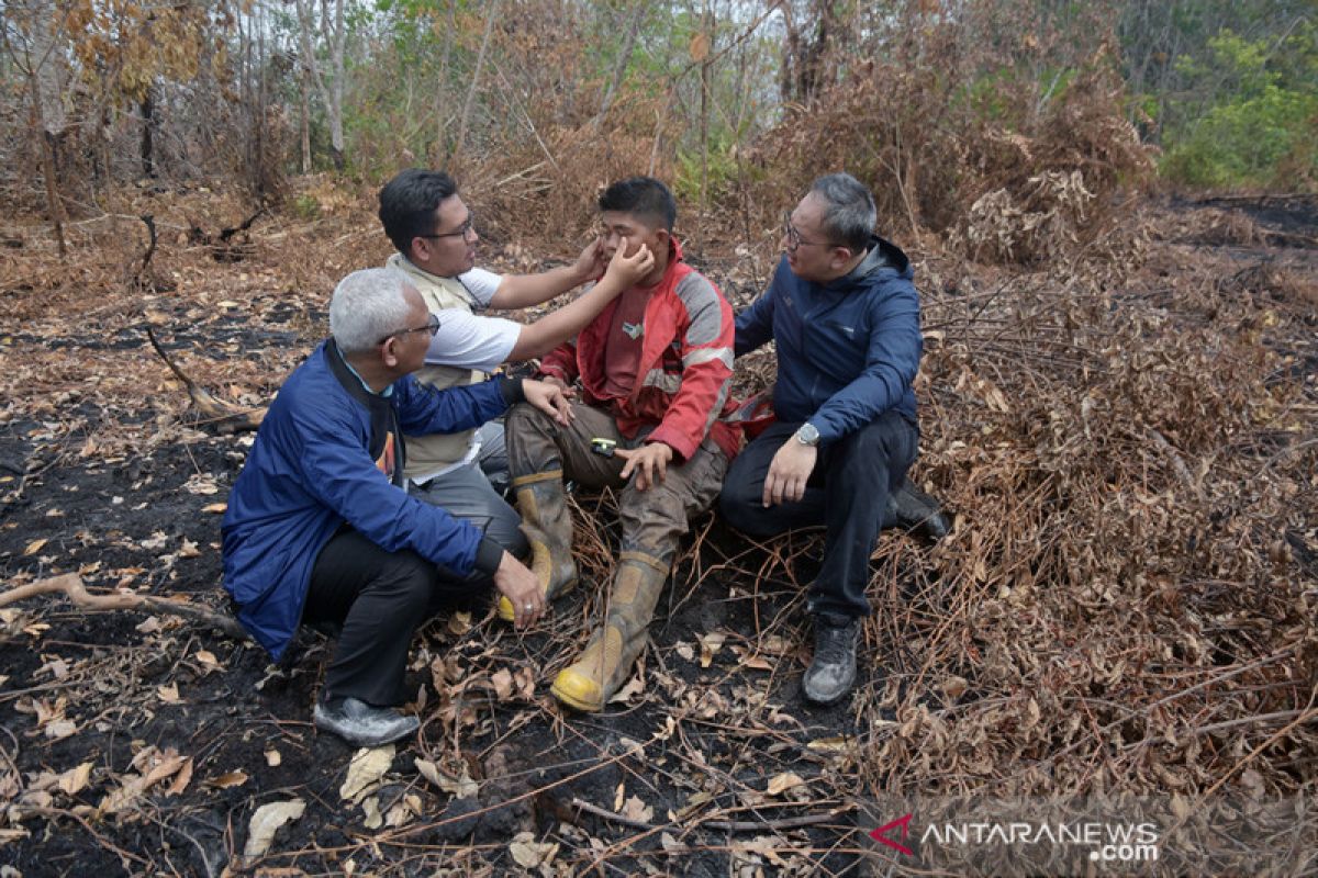 Ekspedisi Melawan Asap beri layanan kesehatan Satgas karhutla Riau