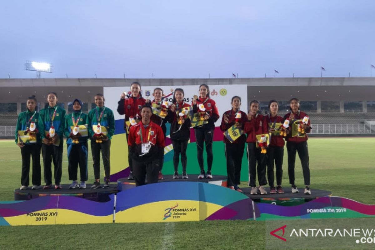 Tim DKI Jakarta raih emas nomor 4x100 m estafet putri Pomnas 2019