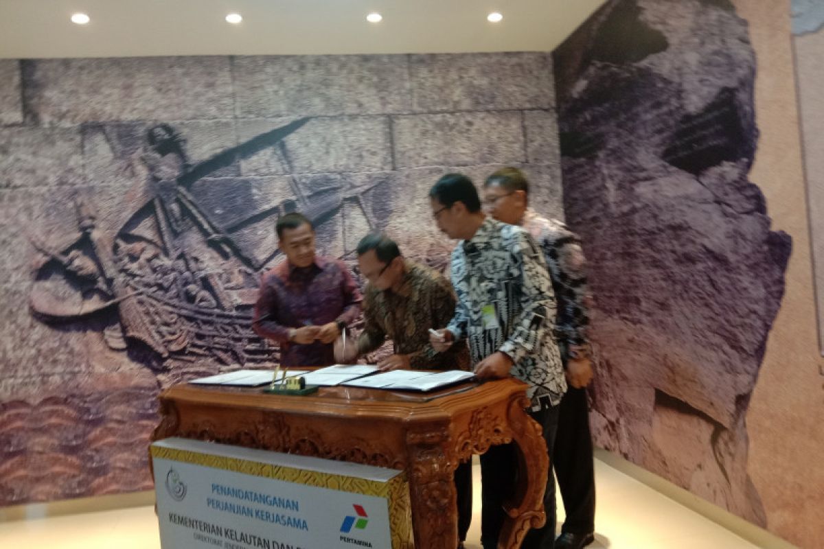 KKP gandeng  Pertamina penuhi kebutuhan energi nelayan pesisir