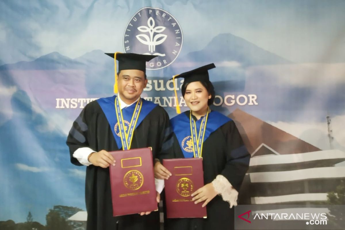 Usai wisuda Kahiyang sampaikan harapan untuk generasi muda