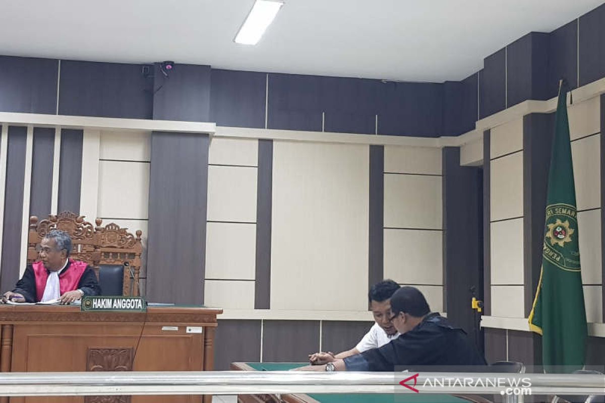 Pegawai Kejari Rembang didakwa tilap Rp3,036 miliar denda tilang
