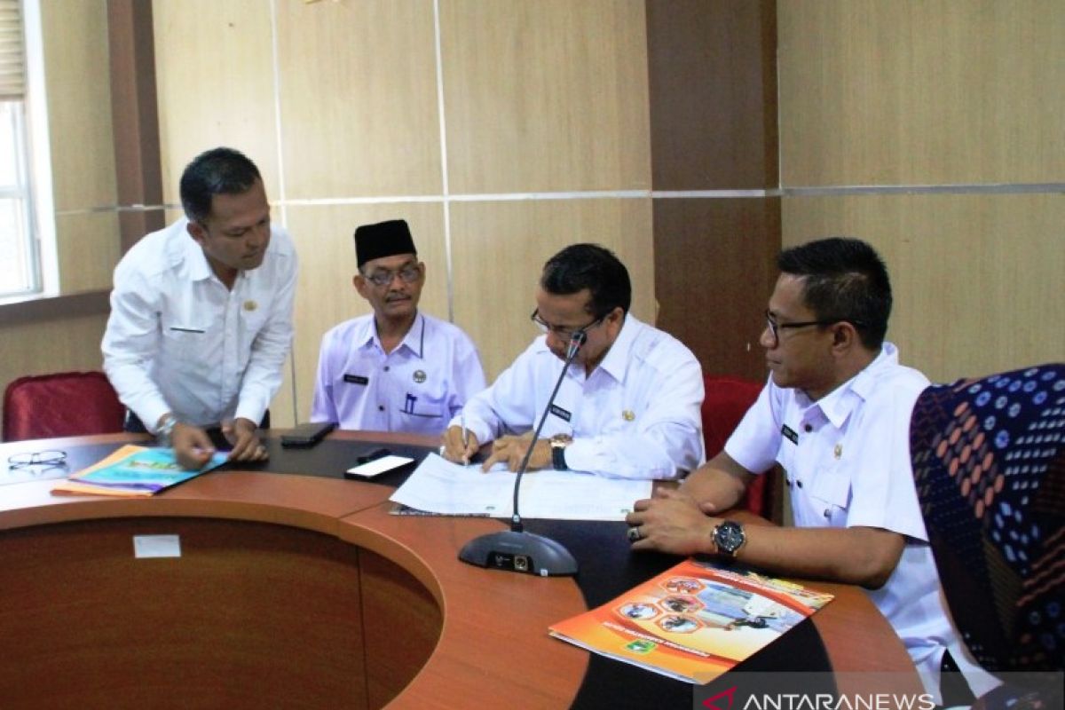 Pemkab Solok serah terimakan jabatan empat pejabat tinggi pratama