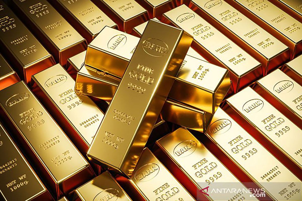 Emas berjangka menguat setelah pasar ekuitas AS jatuh