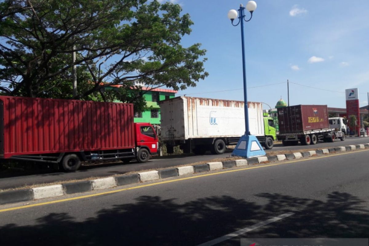 Angkutan logistik Sulsel terganggu karena solar bersubsidi langka