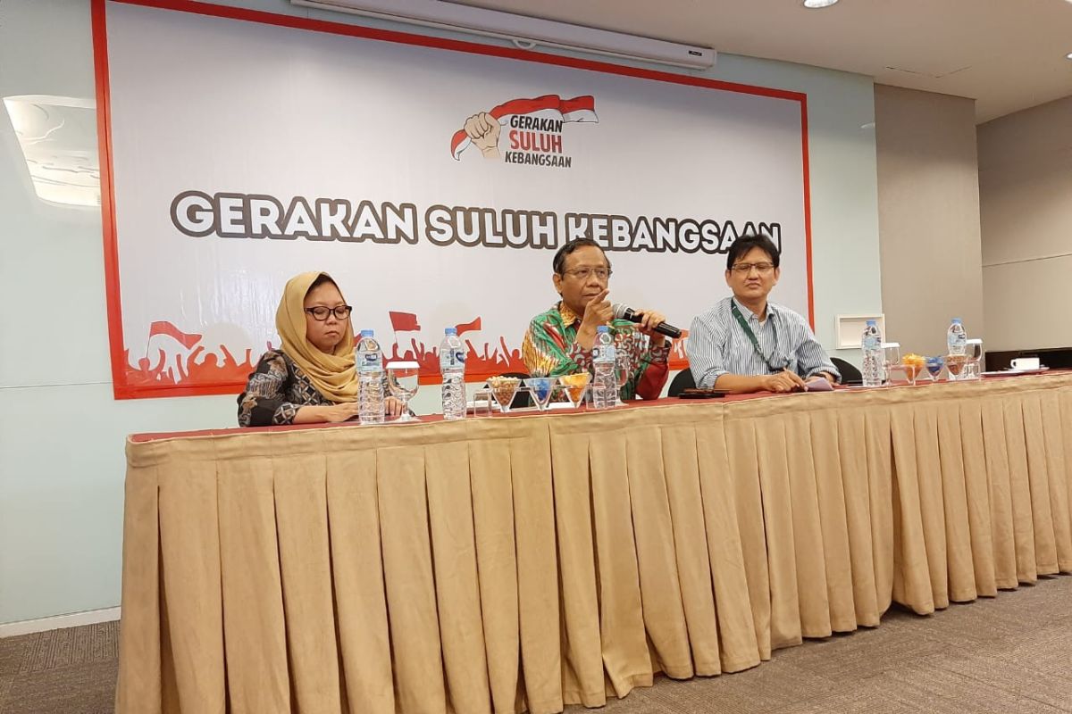 Solusi UU KPK, Mahfud MD sarankan "legislative review"