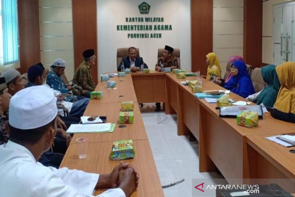 Kementerian Agama salurkan bantuan bagi TPQ di Aceh
