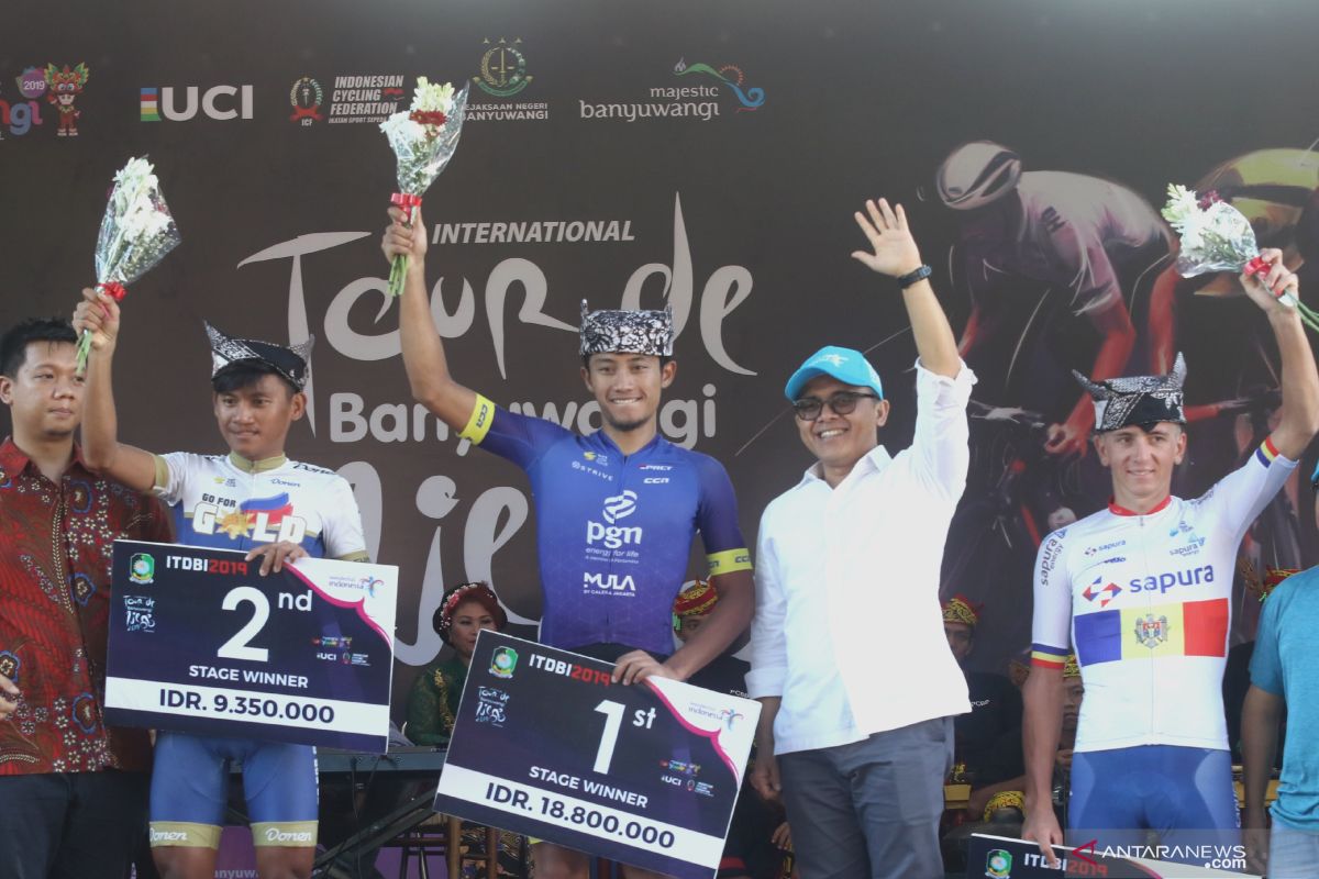 Tour de Banyuwangi Ijen, pebalap Indonesia Aiman Cahyadi menangi etape kedua (Video)