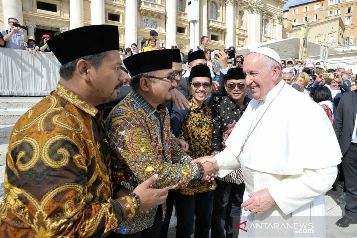 Ansor sampaikan dokumen Deklarasi Islam untuk Kemanusiaan kepada Paus di Vatikan