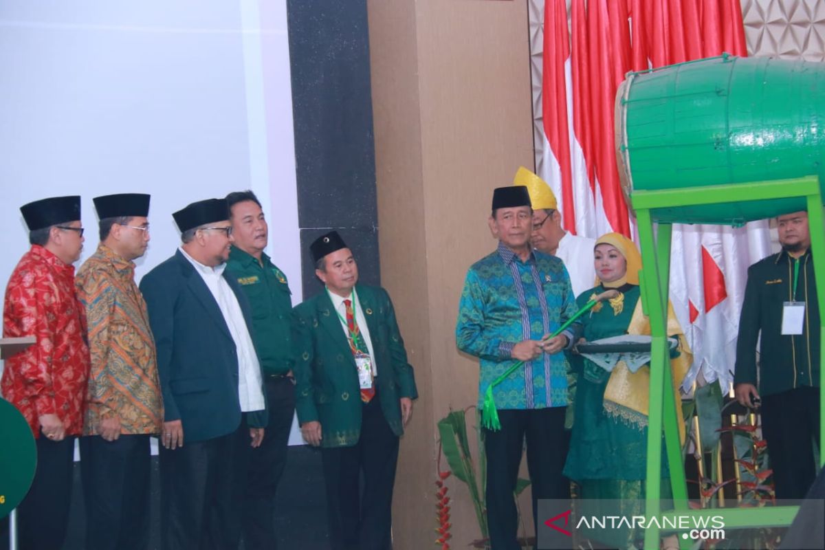 Menkopolhukam buka Muktamar ke-5 Partai Bulan Bintang di Belitung
