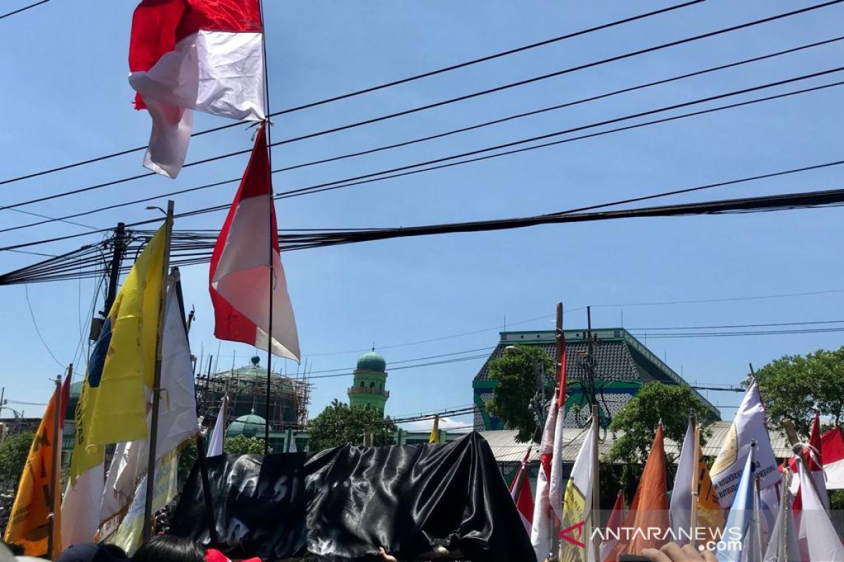 Jelang demo di Surabaya, Komunitas Alumni Unair minta waspadai 