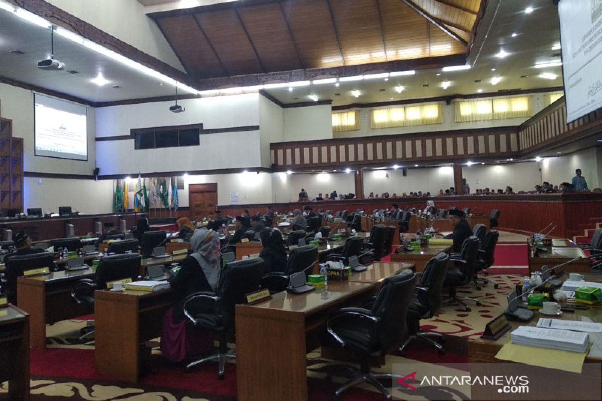 DPRA paripurnakan 11 rancangan qanun program legislasi