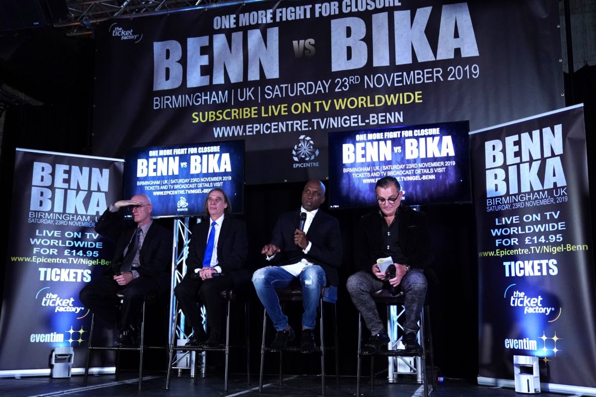 Nigel Benn kembali naik ring setelah 23 tahun pensiun