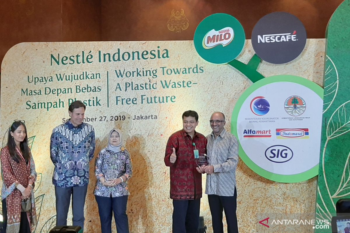 Nestle luncurkan sedotan kertas tekuk pertama untuk minuman kemasan