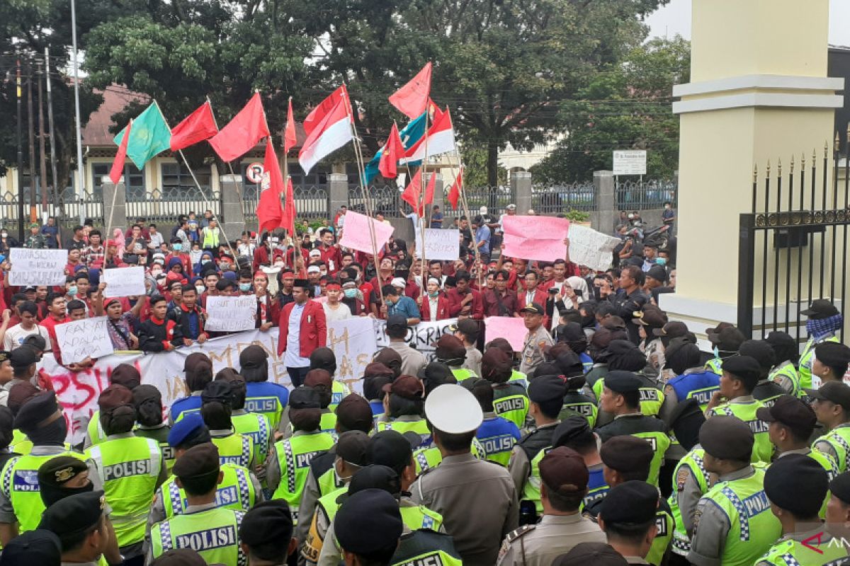 Pedemo Sumbar minta polisi usut kasus penembakan mahasiswa