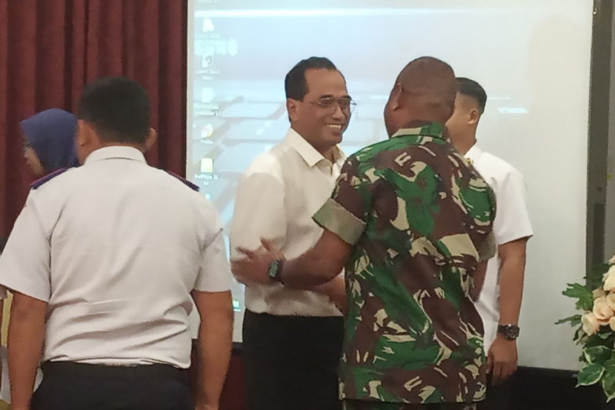 Menteri Perhubungan panggil sejumlah maskapai bahas penerbangan di Papua Barat
