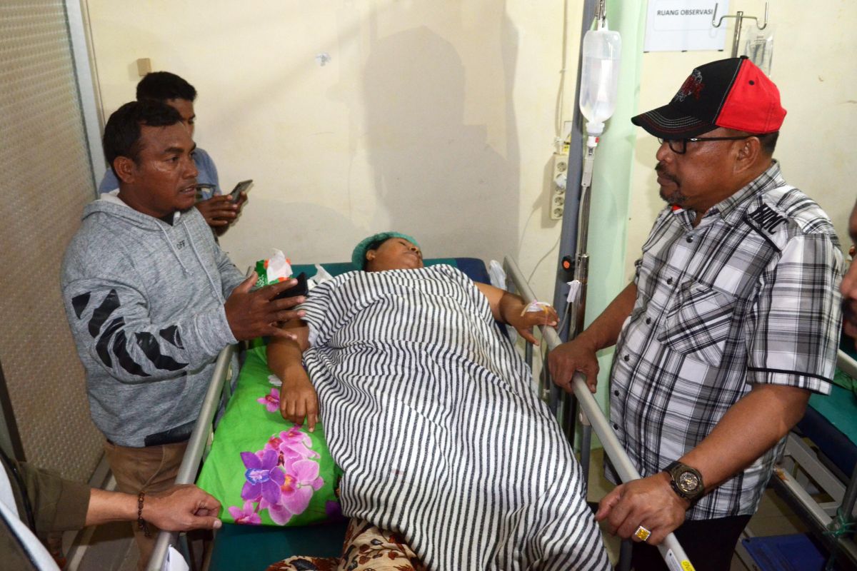 23 orang meningal dan ratusan luka-luka akibat gempa Ambon