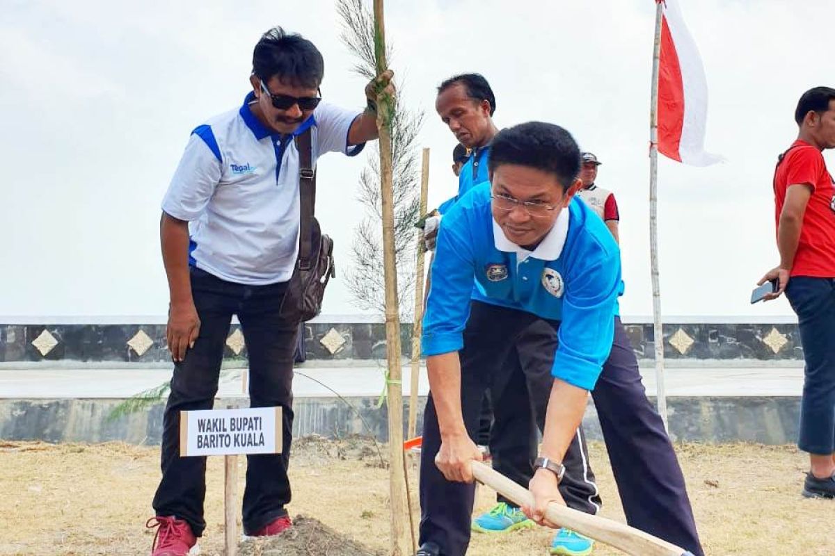 Wabup Batola tanam pohon di Kota Tegal