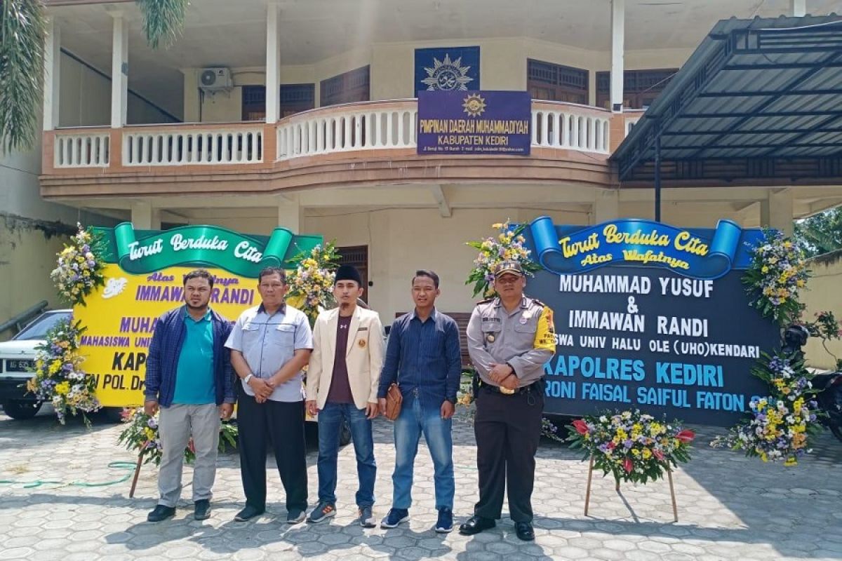 Polisi Kediri berduka meninggalnya mahasiswa di Kendari