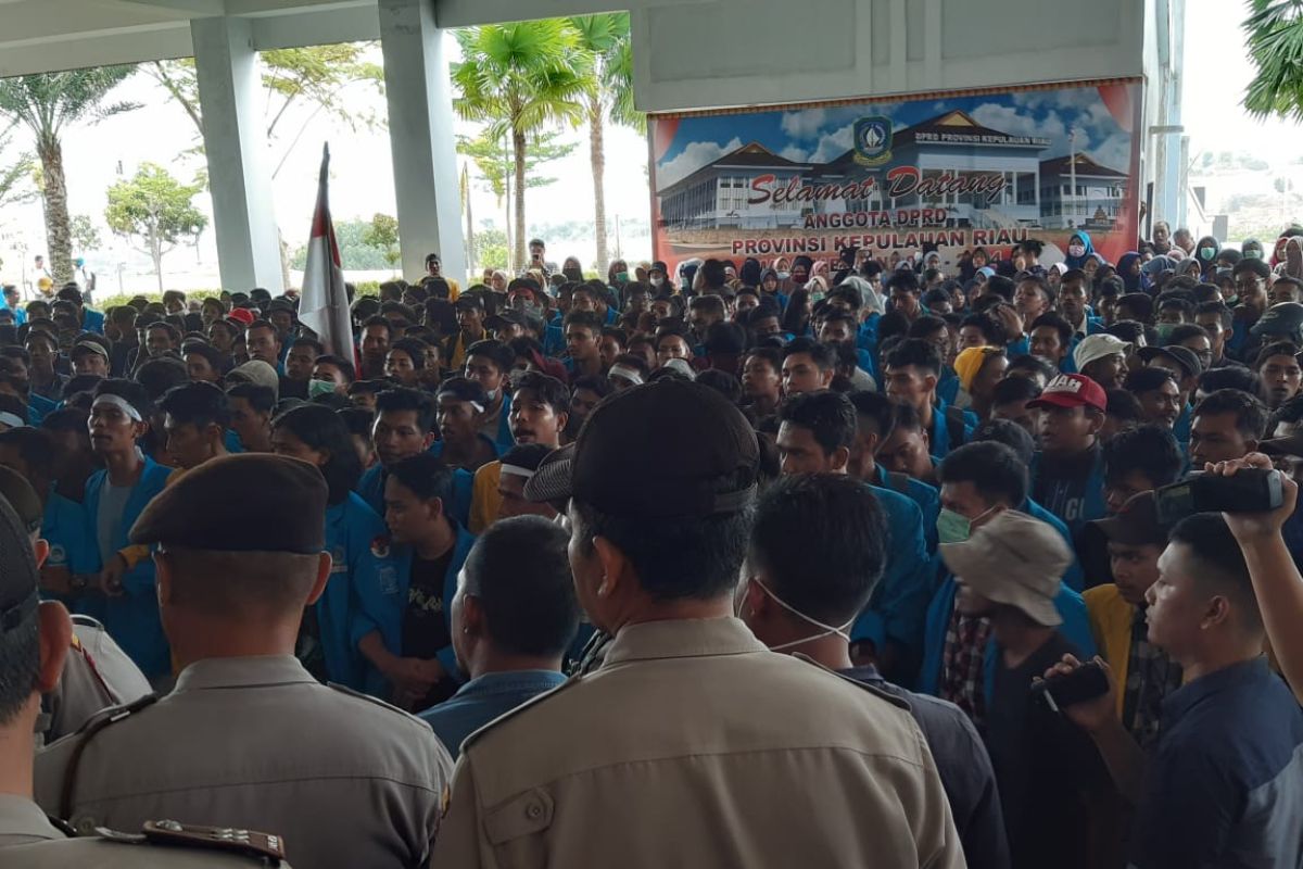 Kemenristekdikti undang seluruh rektor bahas aksi mahasiswa