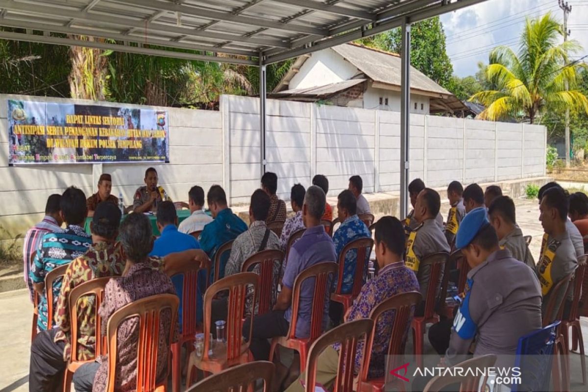 Polres Bangka Barat sosialisasi penanggulangan karhutla