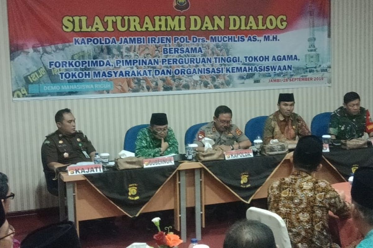 Ketua Sementara DPRD hadiri silatuhrahmi dan dialog Kamtibmas