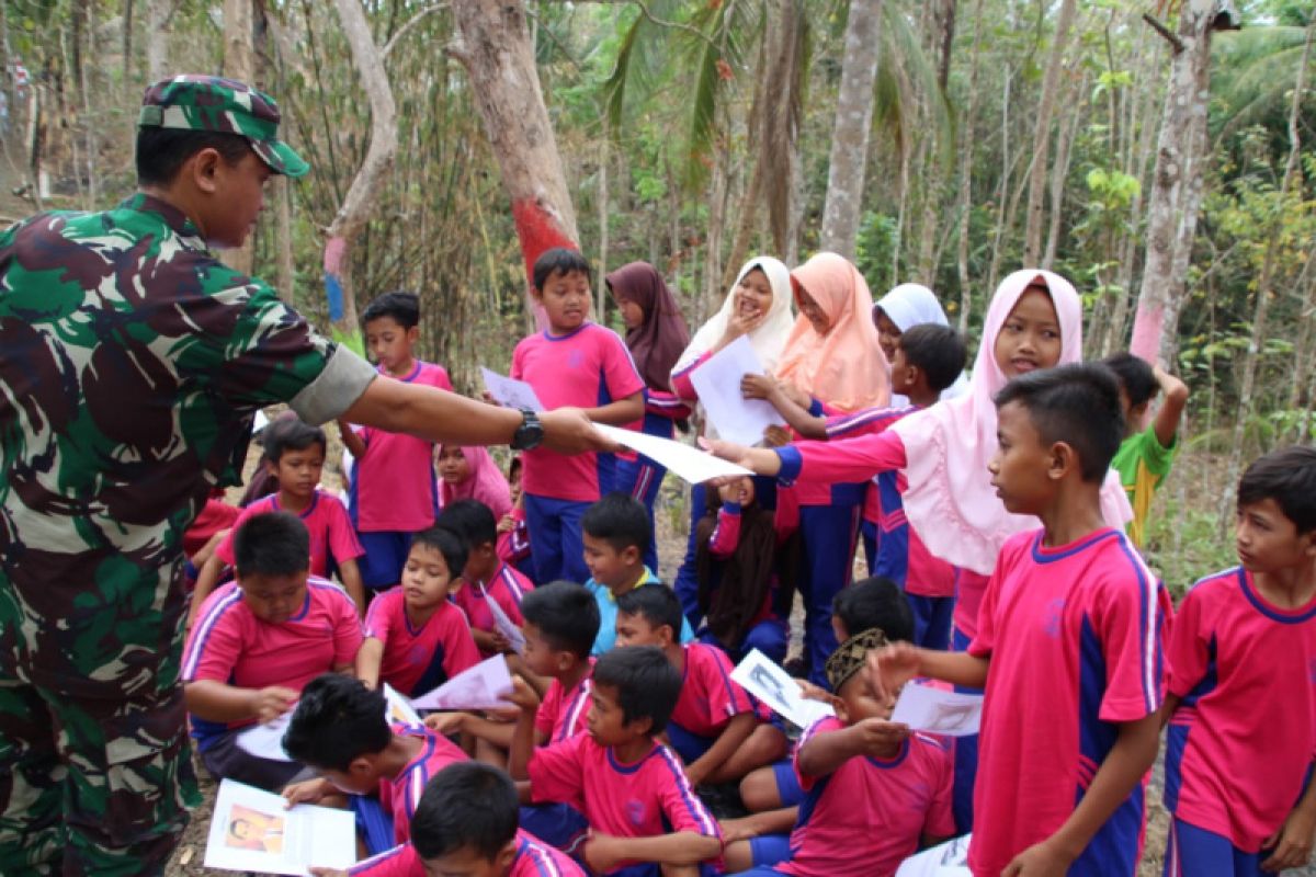 TNI Kodim Cilacap tumbuhkan minat baca anak-anak
