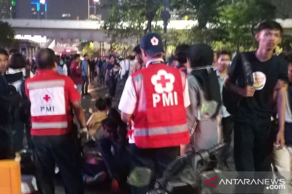 Demo DPR, PMI turunkan lima ambulans dan 25 relawan