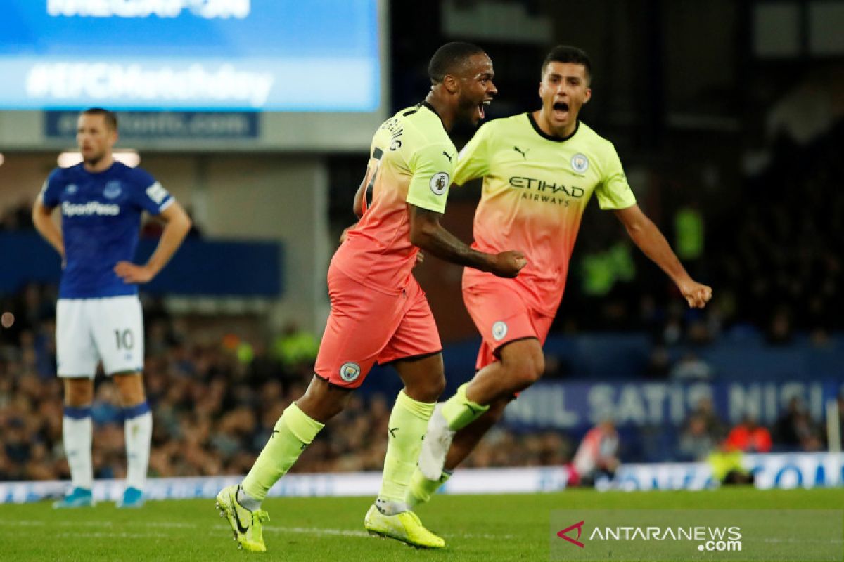 Man City menang mudah di kandang Everton