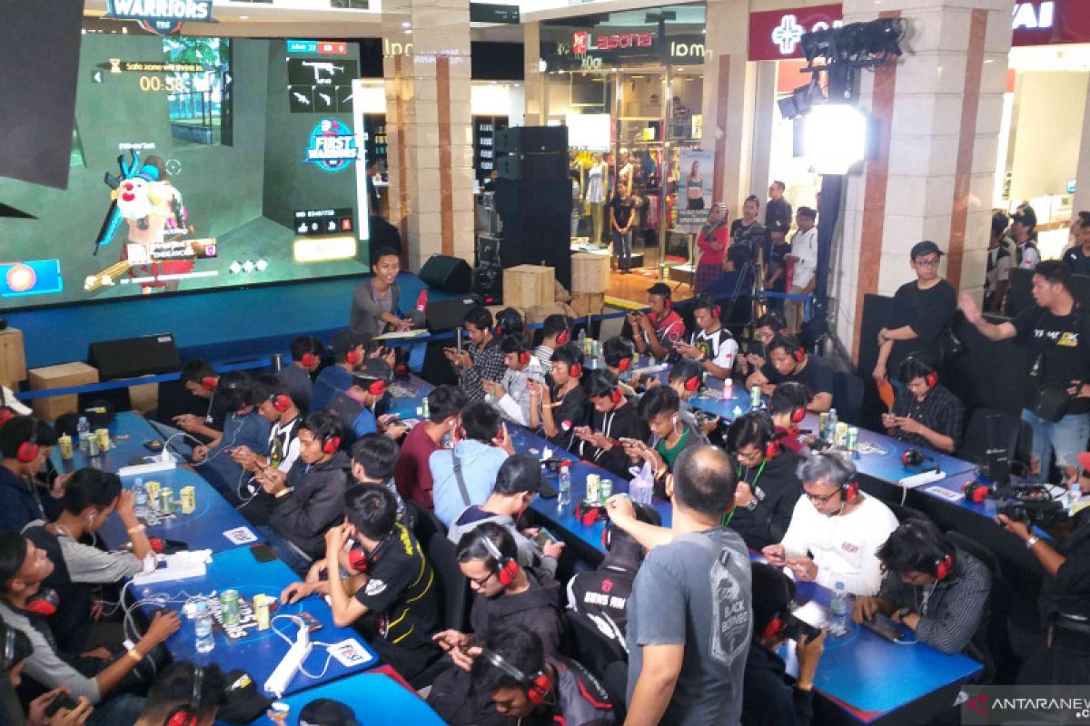 2.400 "gamers" Bandung ikuti audisi First Warriors