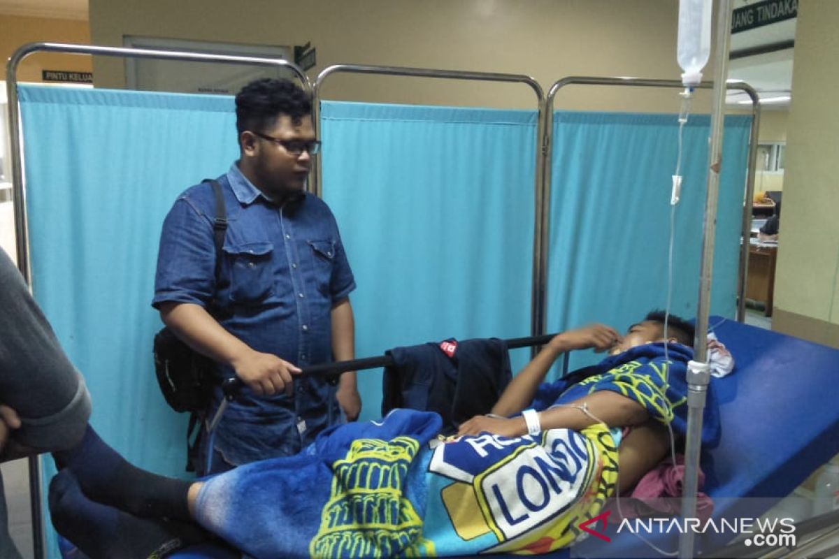 Seorang pelajar menjadi korban pembacokan berandalan bermotor