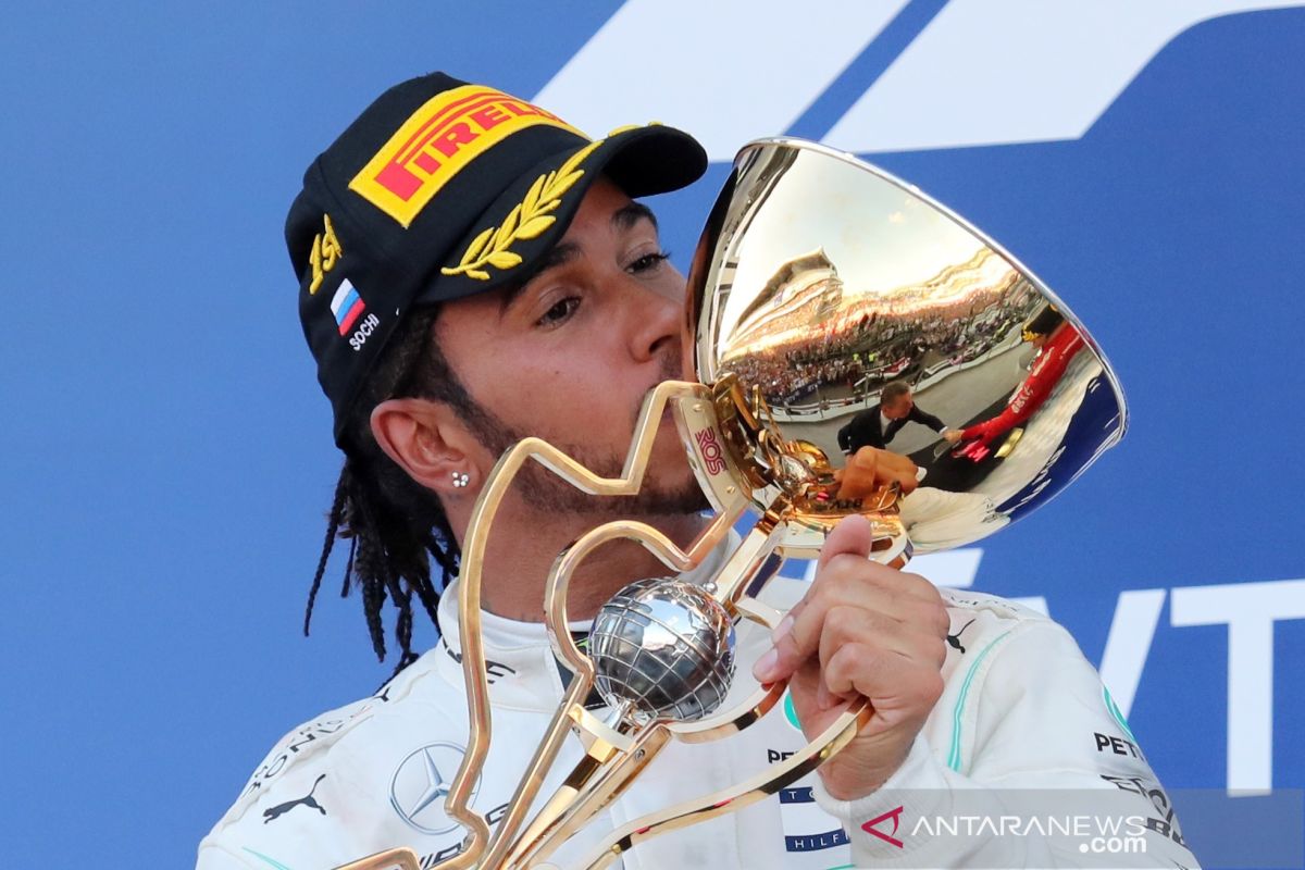 Juara di GP Rusia, Hamilton akhiri kemenangan beruntun Ferrari