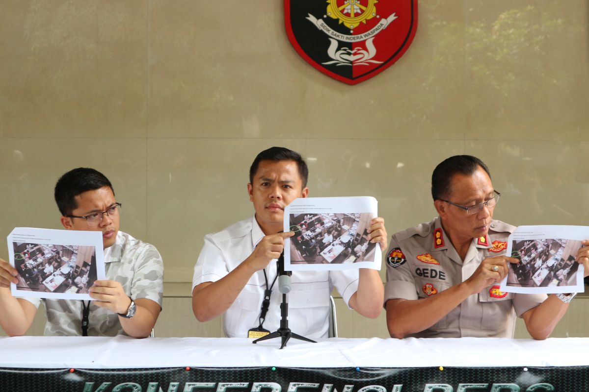 Sebut mahasiswa diperlakukan tidak etis, polisi somasi Ananda Badudu