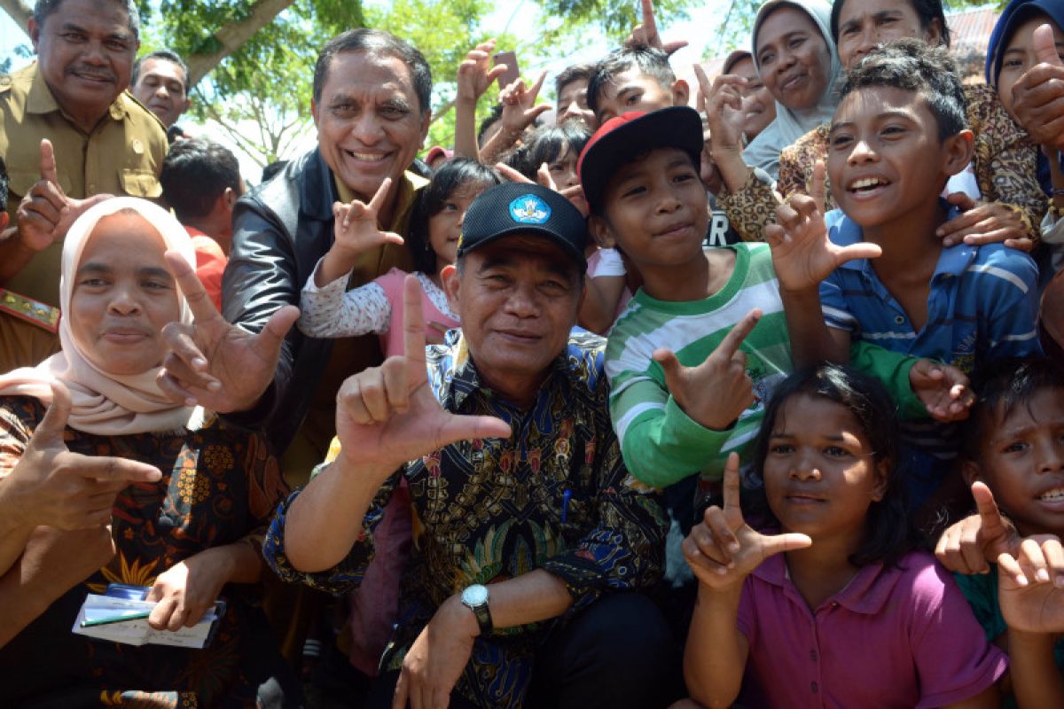 Mendikbud larang sekolah seenaknya beri sanksi siswa unjuk rasa