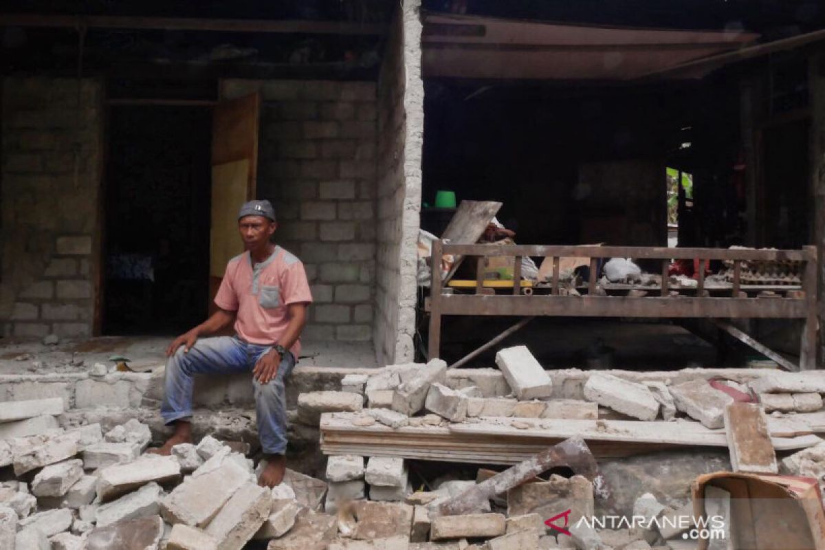 Korban meninggal akibat gempa di Maluku bertambah